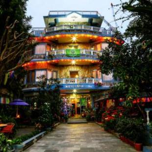 Фотографии гостиницы
Hotel Silver Oaks Inn