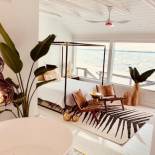 Фотография гостиницы Aqua by American Beech - Adults Only