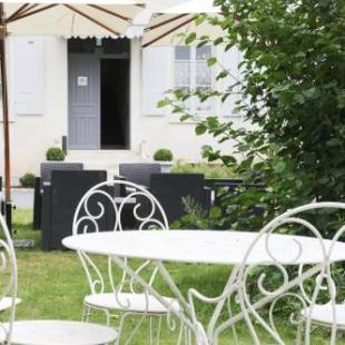 Фотографии гостевого дома
Gîte d'Etape Le Presbytère de Beaulieu