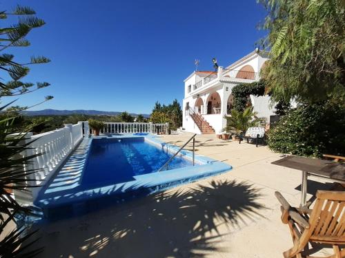 Фотографии мини отеля
Casa Loro Loco B&B