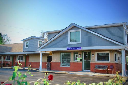 Фотография мотеля Campbell's Motel Scottsburg