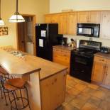 Фотография гостевого дома Crystal Forest #72 By Bear Country