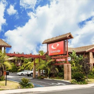 Фотография гостиницы Motel 6 Carlsbad, Ca- North