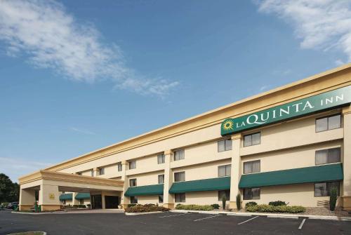 Фотография гостиницы La Quinta Inn by Wyndham Roanoke Salem