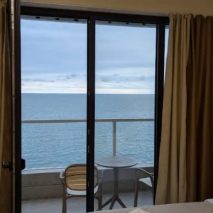 Фотография квартиры Апартаменты на пляже с видом на море Бамбо Бич Цихисдзири