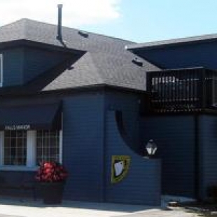 Фотография гостиницы Falls Manor Resort