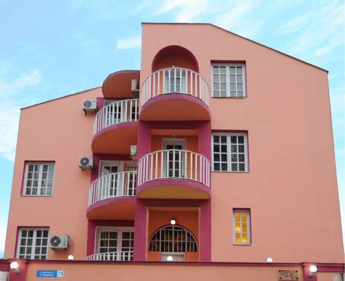 Фотография гостиницы Feel at Home