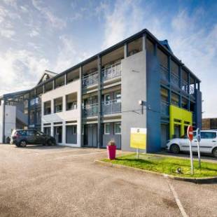 Фотографии гостиницы 
            B&B Hôtel Rouen Parc des Expos Zénith