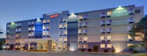 Фотографии гостиницы 
            Fairfield Inn by Marriott Amesbury