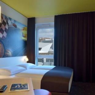Фотографии гостиницы 
            B&B Hotel Stuttgart-Zuffenhausen