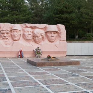 Фотография достопримечательности Мемориальный комплекс героев Гражданской и Великой Отечественной войн