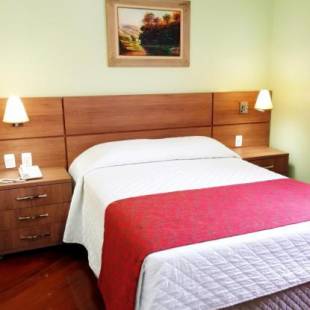 Фотографии гостиницы 
            Hotel Pousada Clássica