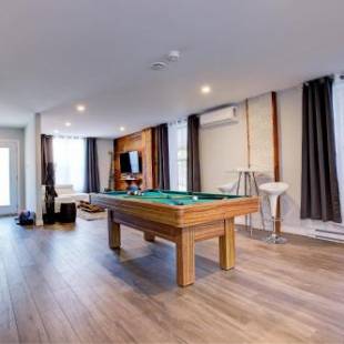 Фотографии гостевого дома 
            Modern Townhouse with Rooftop Deck