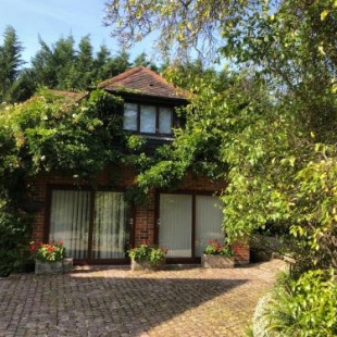 Фотография гостевого дома The Game Keeper's Lodge