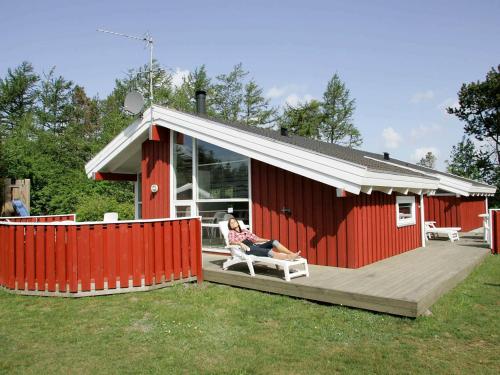 Фотография гостевого дома Three-Bedroom Holiday home in Hals 10