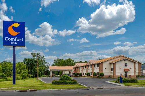 Фотография гостиницы Comfort Inn Moline - Quad Cities