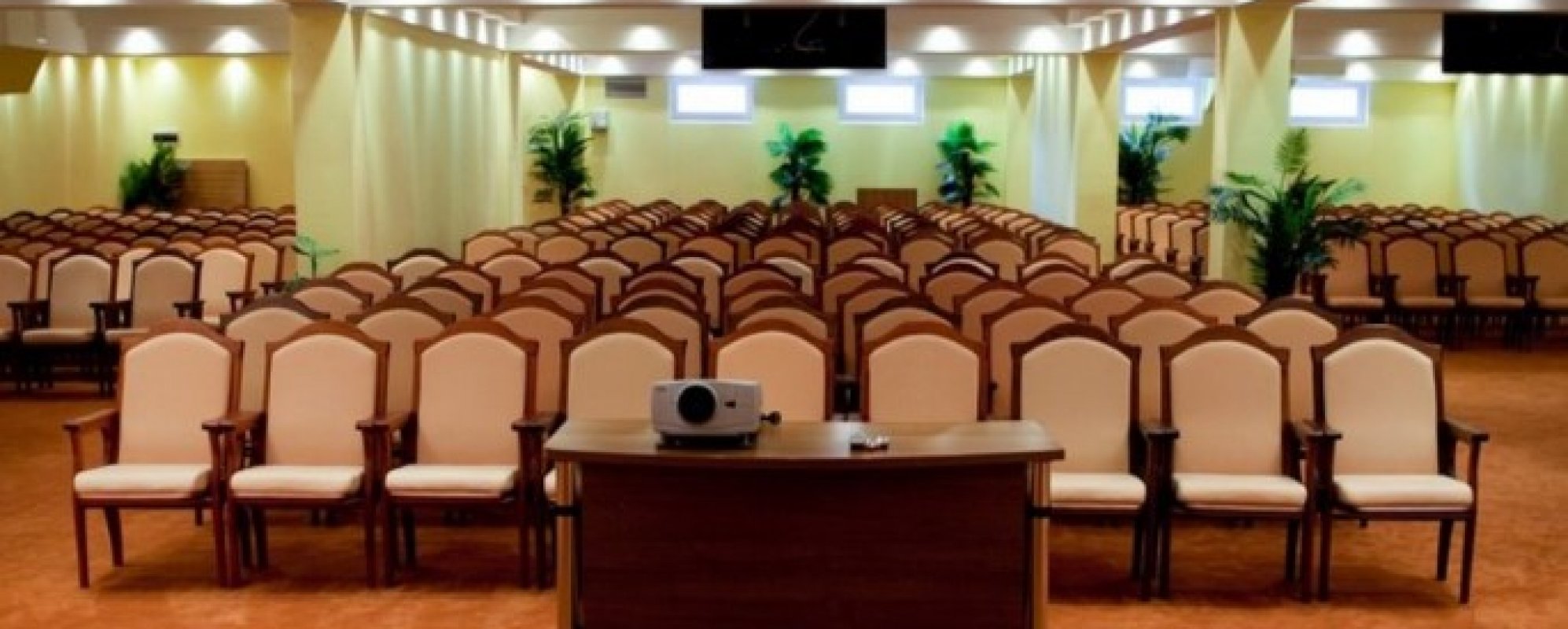 Фотографии конференц-зала Прометей-клуб на 500 человек