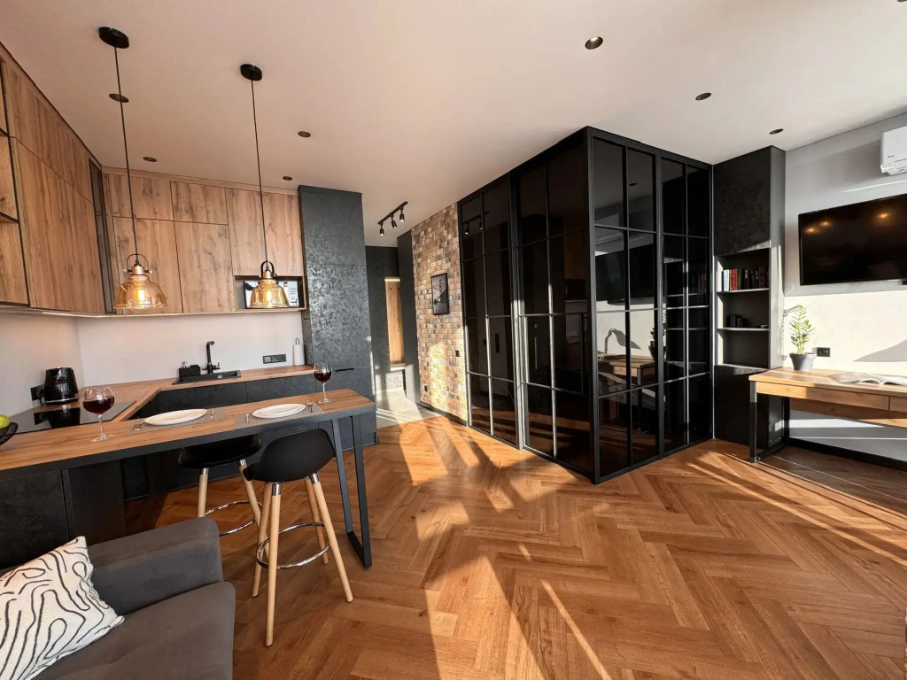 Фотография квартиры Апартаменты стильная студия в стиле лофт рядом с Парком Маяковского