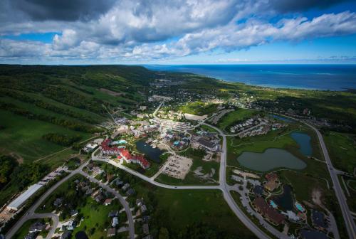 Фотография гостиницы Blue Mountain Resort Village Suites