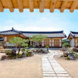 Фотография гостевого дома Hanok 1st Street