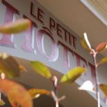 Фотография гостиницы Hotel Le Petit Chomel