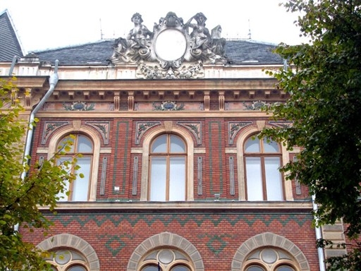 Фотографии достопримечательности 
            Дворец юстиции