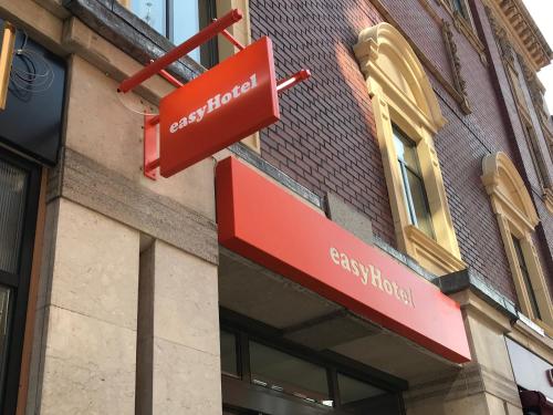 Фотография гостиницы easyHotel Leeds