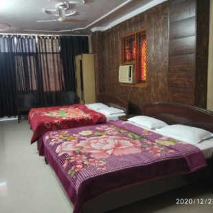 Фотография гостиницы Hotel Aarti Darshan