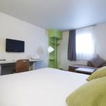 Фотография гостиницы Campanile Blanc-Mesnil