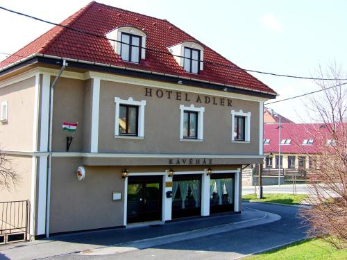 Фотография гостиницы Adler Hotel