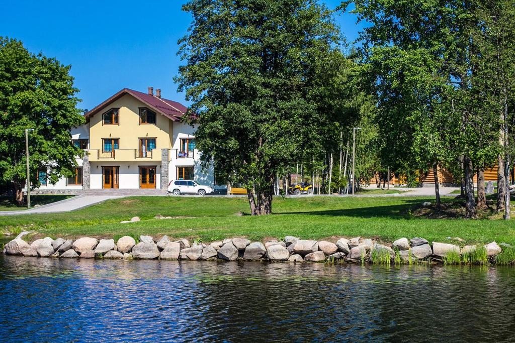 Фотография базы отдыха Парк-отель Яркое