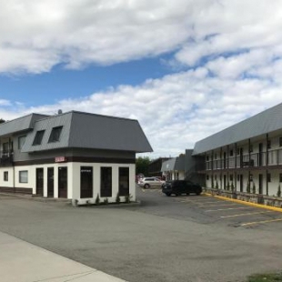 Фотография мини отеля Canadas Best Value Inn & Suites Kamloops