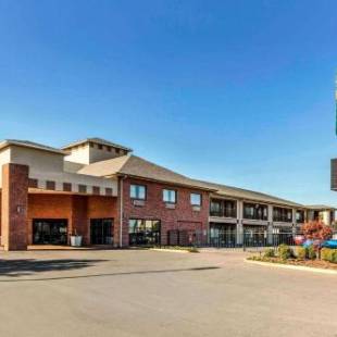 Фотографии гостиницы
Quality Inn Airport I-240