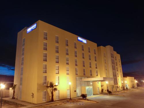 Фотография гостиницы City Express Durango