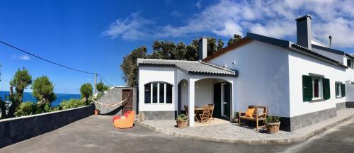 Фотография гостевого дома Sea Roots "Sea Front Zone"