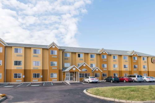 Фотография гостиницы Super 8 by Wyndham Columbus West