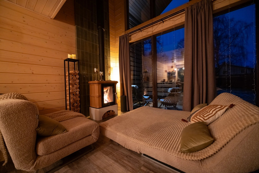 Фотография Коттеджа Частный дом Уютный дом с камином