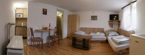 Фотографии гостевого дома
Silentium Garden Apartman Sárvár