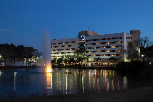 Фотография гостиницы DoubleTree by Hilton Hotel Jacksonville Airport