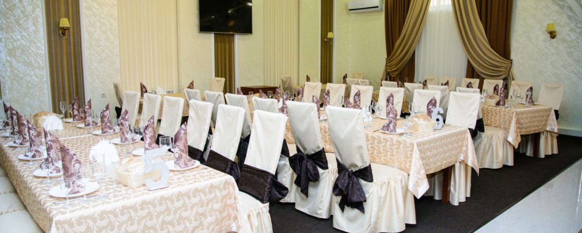 аристократ ресторан ростов-на-дону на особенной. ресторан аристократ ростов на дону особенная 65. аристократ банкет холл ростов. аристократ ресторан ростов-на-дону на особенной. ресторан аристократ псков.