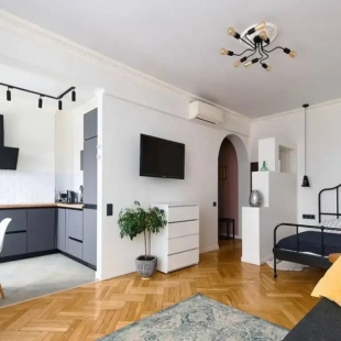 Фотография квартиры Апартаменты Сталинка с видом на Площадь Победы