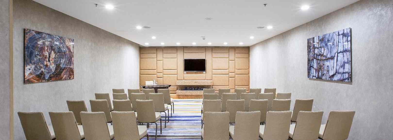 Фотография конференц-зала Бунин