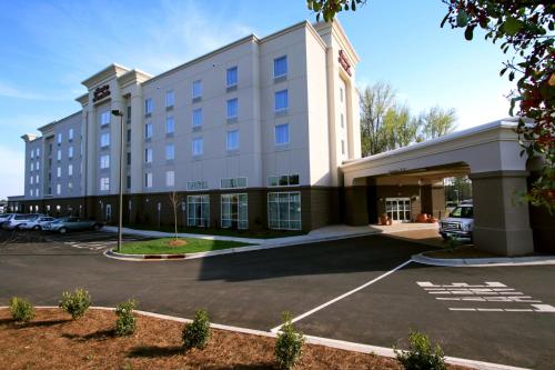 Фотография гостиницы Hampton Inn & Suites Charlotte-Airport