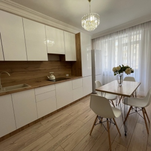 Фотография квартиры Квартира Двухкомнатная с Новым Ремонтом Недалеко от Моря