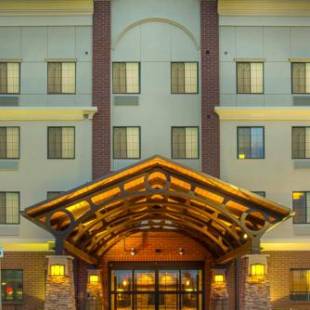 Фотографии гостиницы
Staybridge Suites Denver - Central Park, an IHG Hotel