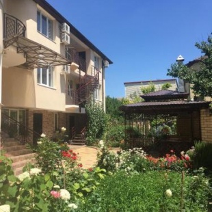 Фотография гостевого дома Солнечный на Гребенской, 59