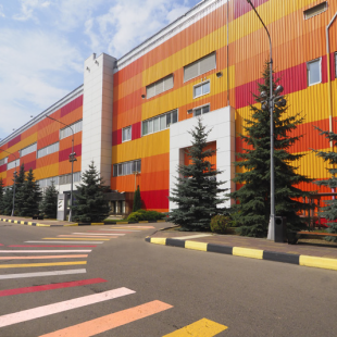 Фотография комнаты для переговоров ОЭЗ Технополис Москва Конгресс-центр Переговорная Менделеев