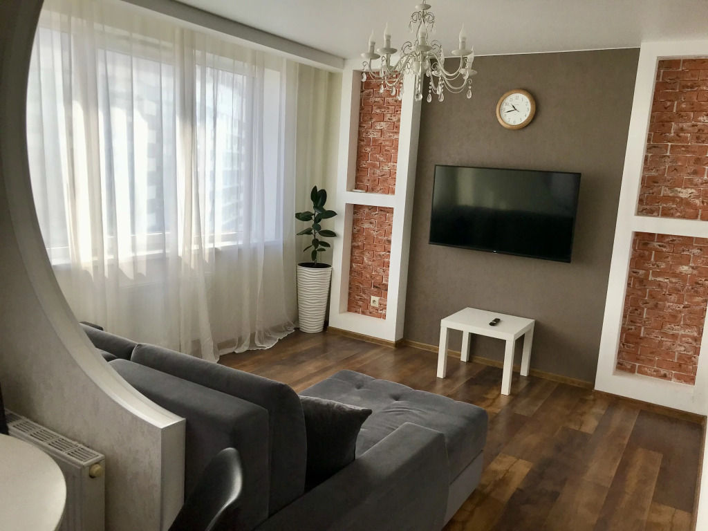 Фотография квартиры Квартира Евродвушка с Дизайнерским Ремонтом и Панорамным Видом на Поля и Шоссе