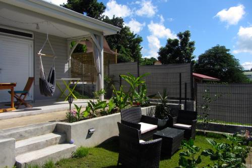 Фотография гостевого дома Or bleu-Bungalow volcan Soufriere-Vue sur mer