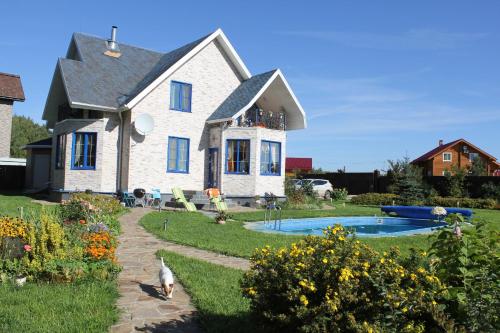 Фотографии гостевого дома
Дом для друзей